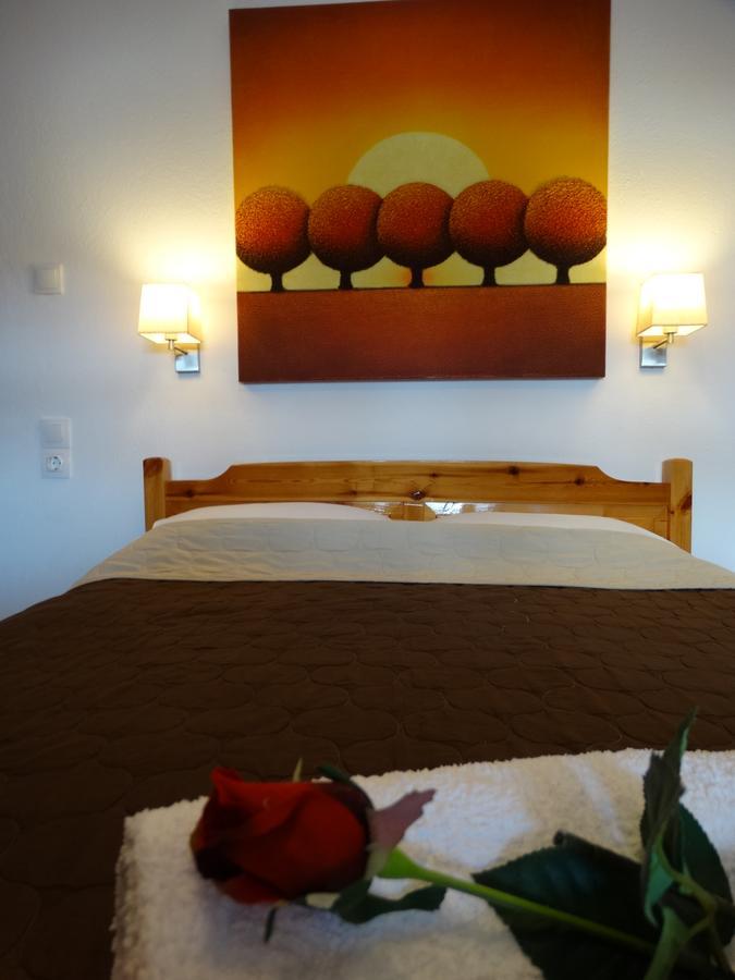 Christakos Apartments เนอาวรัสนา ภายนอก รูปภาพ